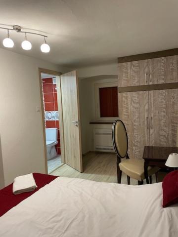 Romantic Hotel Centar Омишаль Екстер'єр фото